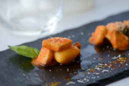 gnocchi di patate al sugo - villa la fenice